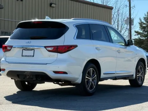 More photos of 2017 INFINITI QX60 at Carmel Auto Gallery, IN