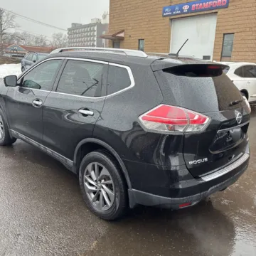 Photos of 2016 Nissan Rogue SL for sale in Carmel, IN at Carmel Auto Gallery