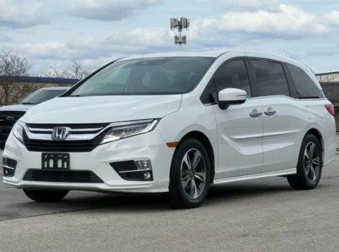 White 2020 Honda Odyssey Touring for sale in Carmel, IN