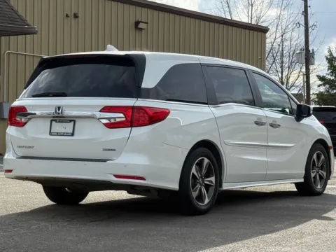 More photos of 2020 Honda Odyssey Touring at Carmel Auto Gallery, IN