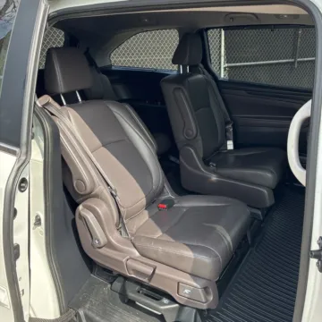 More photos of 2020 Honda Odyssey Touring at Carmel Auto Gallery, IN