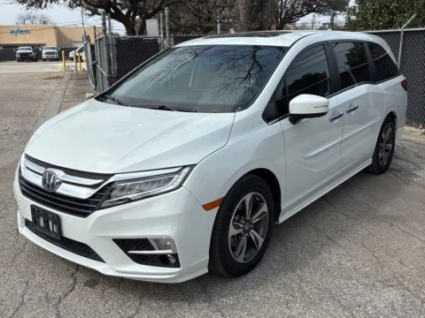White 2020 Honda Odyssey Touring for sale in Carmel, IN