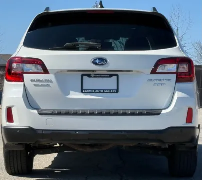 More photos of 2017 Subaru Outback 3.6R at Carmel Auto Gallery, IN