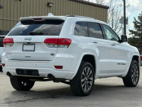 More photos of 2017 Jeep Grand Cherokee Overland at Carmel Auto Gallery, IN