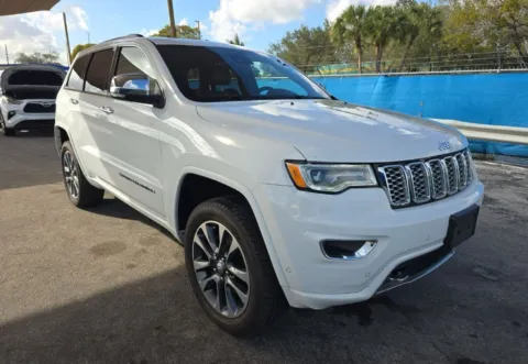 Photos of 2017 Jeep Grand Cherokee Overland for sale in Carmel, IN at Carmel Auto Gallery