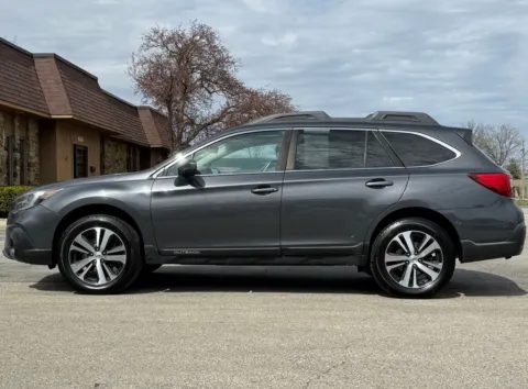Photos of 2018 Subaru Outback 2.5i for sale in Carmel, IN at Carmel Auto Gallery