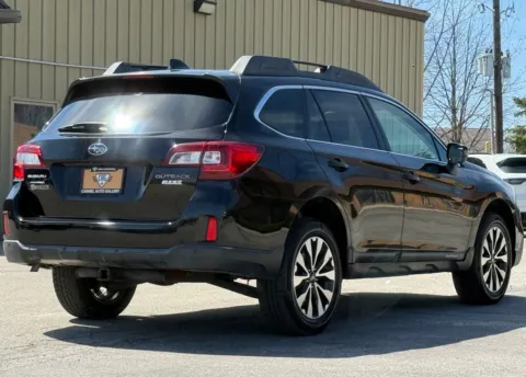 More photos of 2017 Subaru Outback 2.5i at Carmel Auto Gallery, IN
