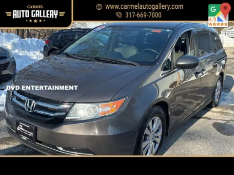 Brown 2016 Honda Odyssey SE for sale in Carmel, IN