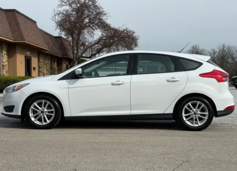 Photos of 2018 Ford Focus SE for sale in Carmel, IN at Carmel Auto Gallery