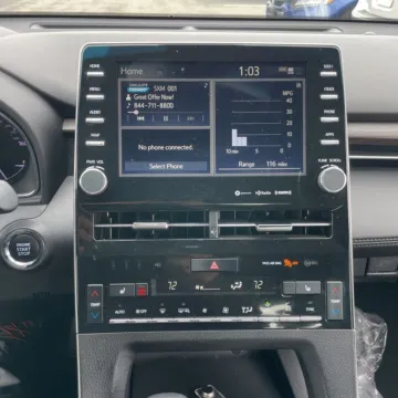 More photos of 2022 Toyota Avalon XLE at Carmel Auto Gallery, IN