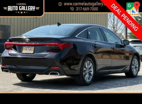 More photos of 2022 Toyota Avalon XLE at Carmel Auto Gallery, IN