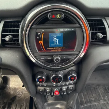 More photos of 2020 MINI Cooper Signature at Carmel Auto Gallery, IN