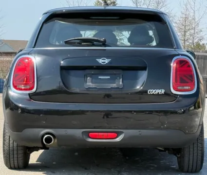 More photos of 2020 MINI Cooper Signature at Carmel Auto Gallery, IN