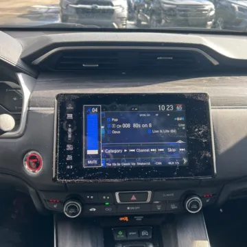 More photos of 2018 Honda Clarity Plug-In Hybrid at Carmel Auto Gallery, IN