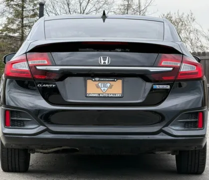 More photos of 2018 Honda Clarity Plug-In Hybrid at Carmel Auto Gallery, IN