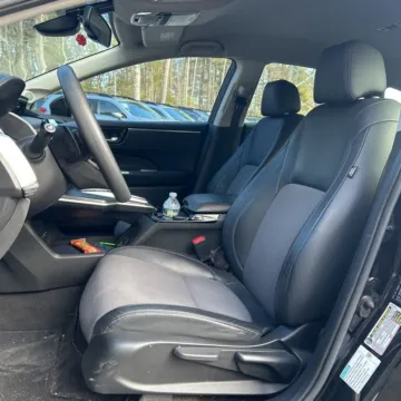 Photos of 2018 Honda Clarity Plug-In Hybrid for sale in Carmel, IN at Carmel Auto Gallery