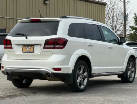 More photos of 2016 Dodge Journey Crossroad at Carmel Auto Gallery, IN