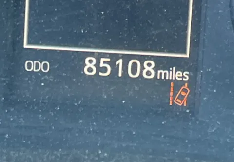 Photos of 2017 Toyota Highlander SE for sale in Carmel, IN at Carmel Auto Gallery