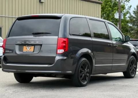 More photos of 2016 Dodge Grand Caravan SE at Carmel Auto Gallery, IN