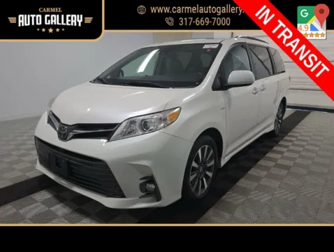White 2019 Toyota Sienna XLE Premium for sale in Carmel, IN