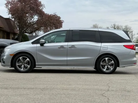 Photos of 2020 Honda Odyssey Touring for sale in Carmel, IN at Carmel Auto Gallery