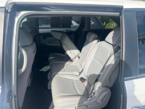 More photos of 2020 Honda Odyssey Touring at Carmel Auto Gallery, IN
