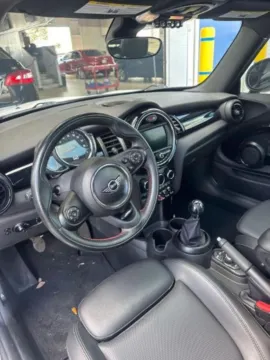More photos of 2019 MINI Cooper S Signature at Carmel Auto Gallery, IN