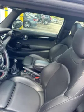 More photos of 2019 MINI Cooper S Signature at Carmel Auto Gallery, IN