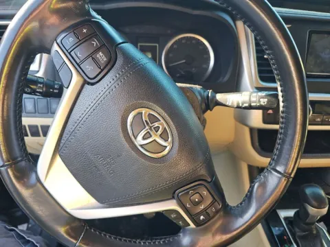 Another view of 2019 Toyota Highlander Limited for sale in Carmel, IN at Carmel Auto Gallery