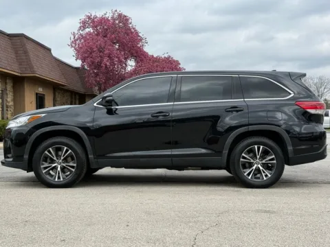 Photos of 2019 Toyota Highlander LE Plus for sale in Carmel, IN at Carmel Auto Gallery