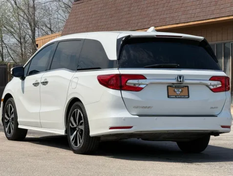 More photos of 2020 Honda Odyssey Elite at Carmel Auto Gallery, IN