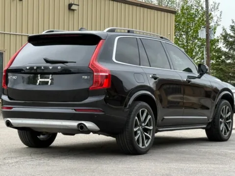 More photos of 2018 Volvo XC90 T5 Momentum at Carmel Auto Gallery, IN
