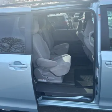 Photos of 2017 Toyota Sienna LE for sale in Carmel, IN at Carmel Auto Gallery