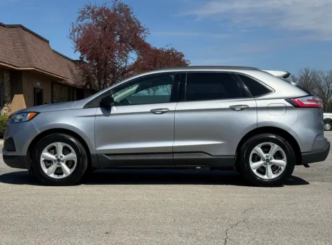 Photos of 2021 Ford Edge SE for sale in Carmel, IN at Carmel Auto Gallery