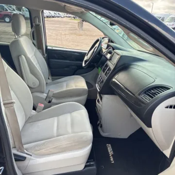 Another view of 2016 Dodge Grand Caravan SE for sale in Carmel, IN at Carmel Auto Gallery