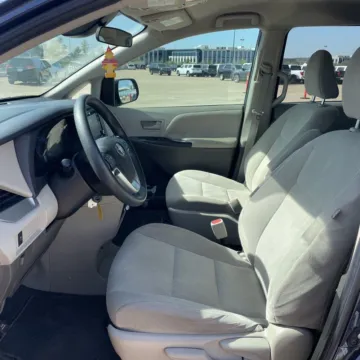 Photos of 2020 Toyota Sienna L for sale in Carmel, IN at Carmel Auto Gallery