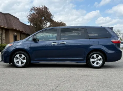 Photos of 2020 Toyota Sienna L for sale in Carmel, IN at Carmel Auto Gallery