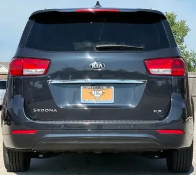 More photos of 2016 Kia Sedona EX at Carmel Auto Gallery, IN