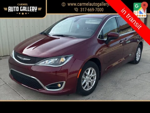 Red 2017 Chrysler Pacifica Touring L for sale in Carmel, IN