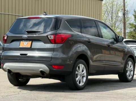 More photos of 2019 Ford Escape SE at Carmel Auto Gallery, IN
