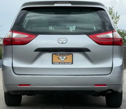 More photos of 2017 Toyota Sienna L at Carmel Auto Gallery, IN