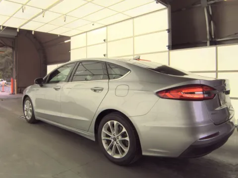 Photos of 2020 Ford Fusion SE for sale in Carmel, IN at Carmel Auto Gallery