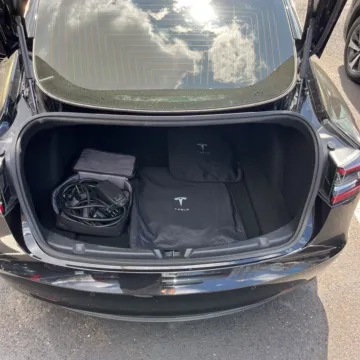 More photos of 2018 Tesla Model 3 Long Range at Carmel Auto Gallery, IN