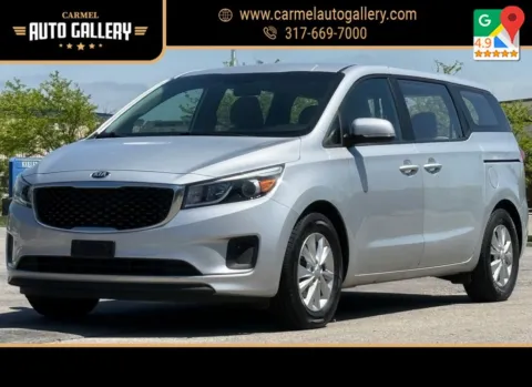 Silver 2018 Kia Sedona L for sale in Carmel, IN