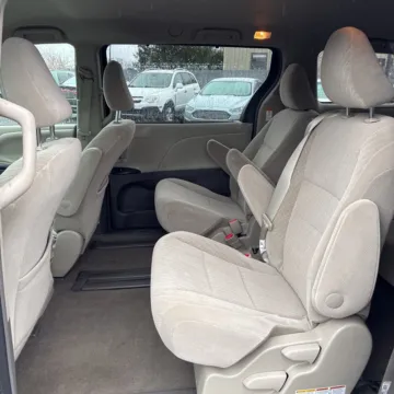 More photos of 2017 Toyota Sienna LE at Carmel Auto Gallery, IN