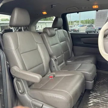 More photos of 2016 Honda Odyssey EX-L at Carmel Auto Gallery, IN