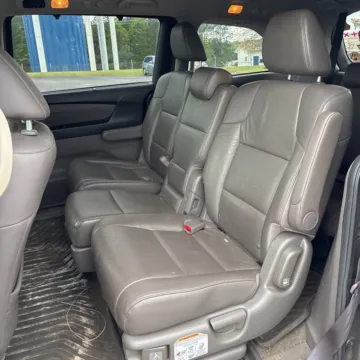 Another view of 2016 Honda Odyssey EX-L for sale in Carmel, IN at Carmel Auto Gallery