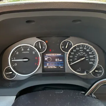 More photos of 2017 Toyota Tundra SR5 at Carmel Auto Gallery, IN