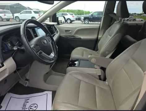 Photos of 2018 Toyota Sienna XLE Premium for sale in Carmel, IN at Carmel Auto Gallery