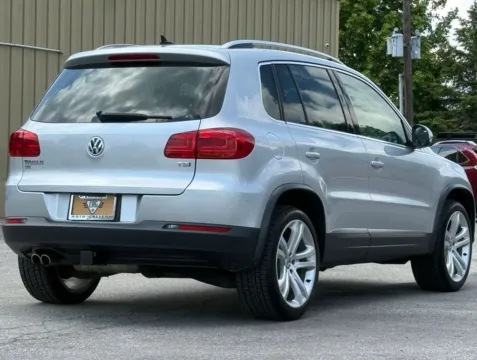 More photos of 2016 Volkswagen Tiguan SEL at Carmel Auto Gallery, IN